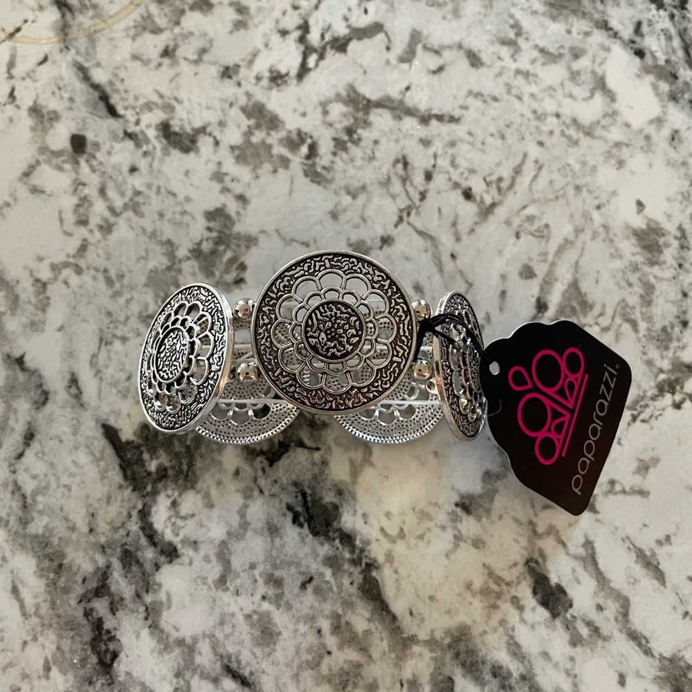 Absolutely Stunning Bracelet